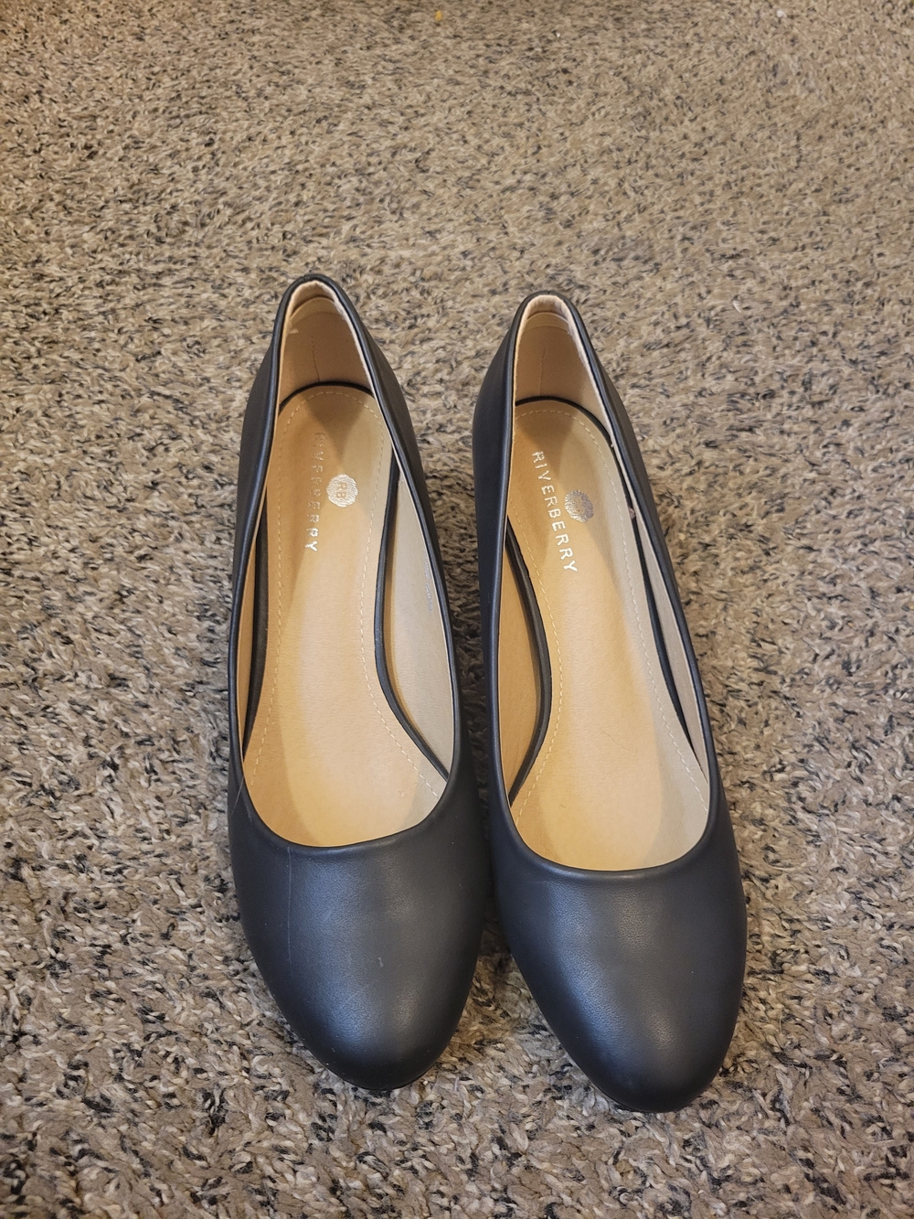 Women's Black Round-Toe Low Heels